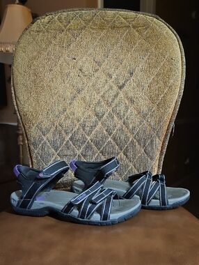 Teva Tirra Black Gray Purple Strappy Sport Hiking Trail Sandals Shoes